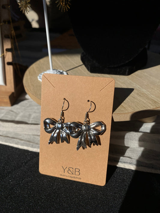 Seasonal Bow Earrings