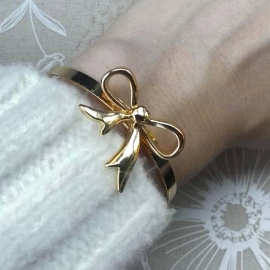 Adjustable Bow Bracelet