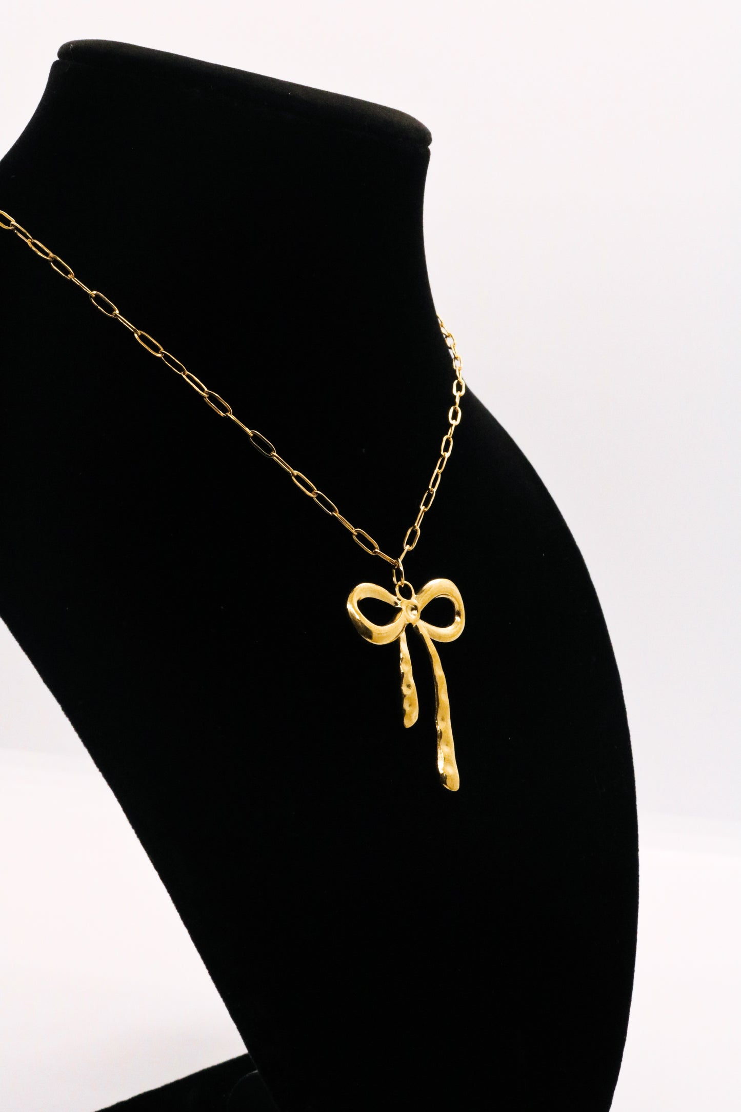 Bowknot Necklace