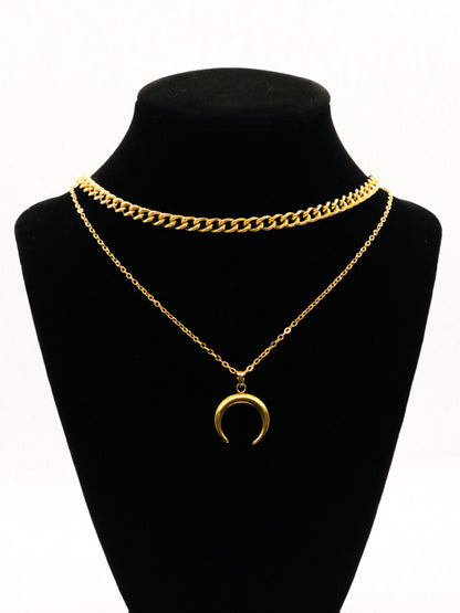 Lilis Moon Necklace